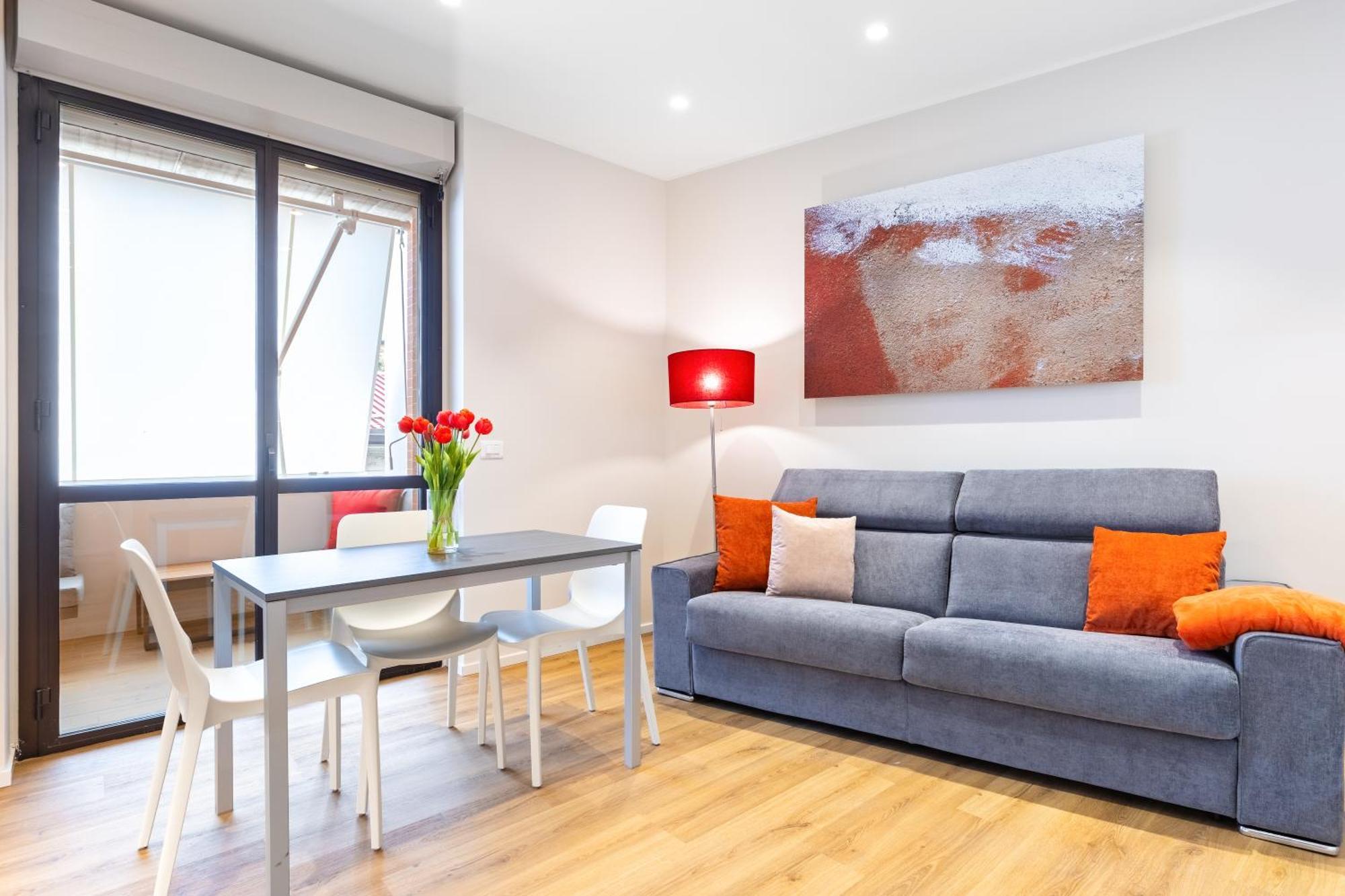 C8 Apartments Асти Екстериор снимка